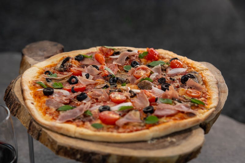 Cinnamon dessert pizza